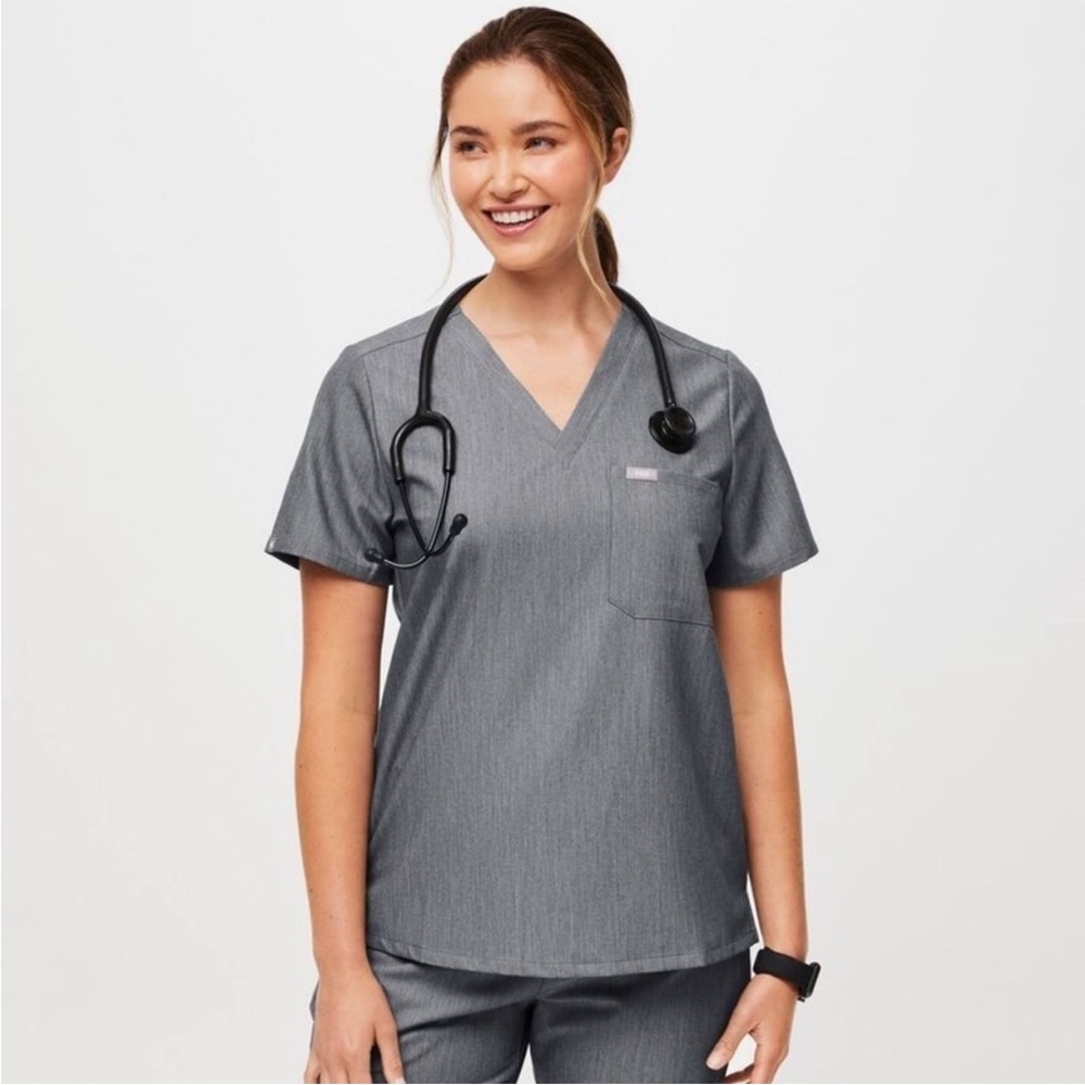 NWT FIGS Catarina One-Pocket Top Size XL